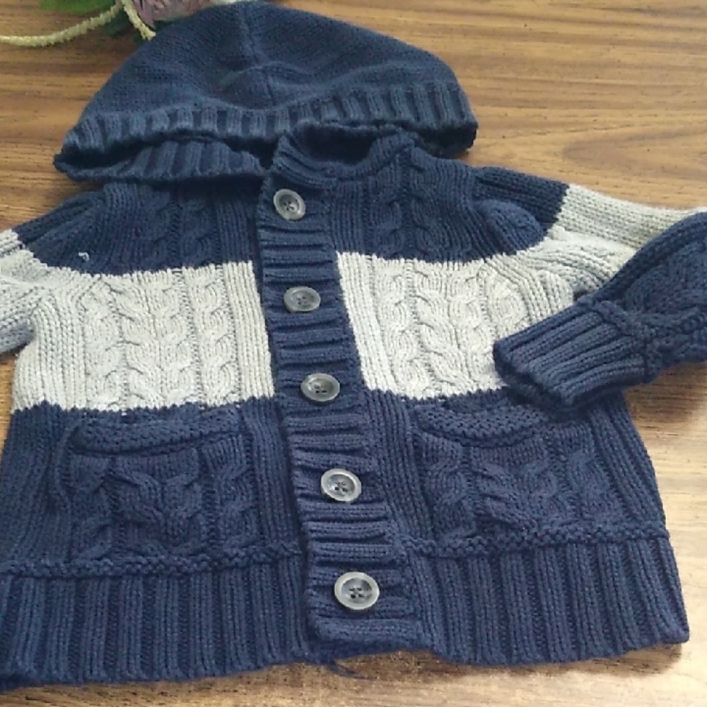 Baby Gap Size 12-18 Months Cable Knit Navy And 🩶 Grey Sweater with Hood